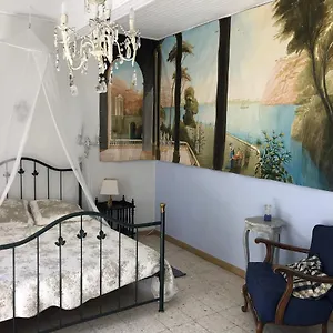 https://la-gandonne.fr-provencehotel.com